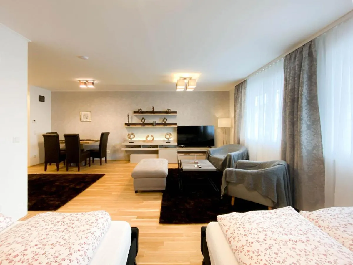 International Apartment Vienna 0*,  Austria