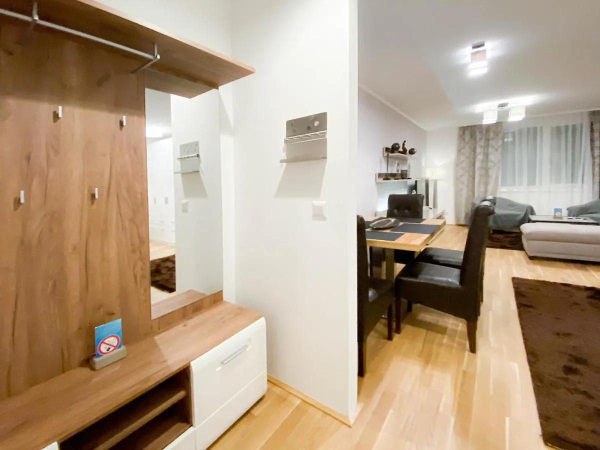 International Apartment Vienna 0*,